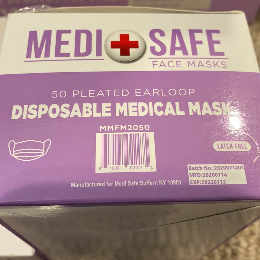 NIB Medi Safe 4 Boxes of 50 Pleated Earloop Disposable Face Masks Latex Free - Picture 3 of 15